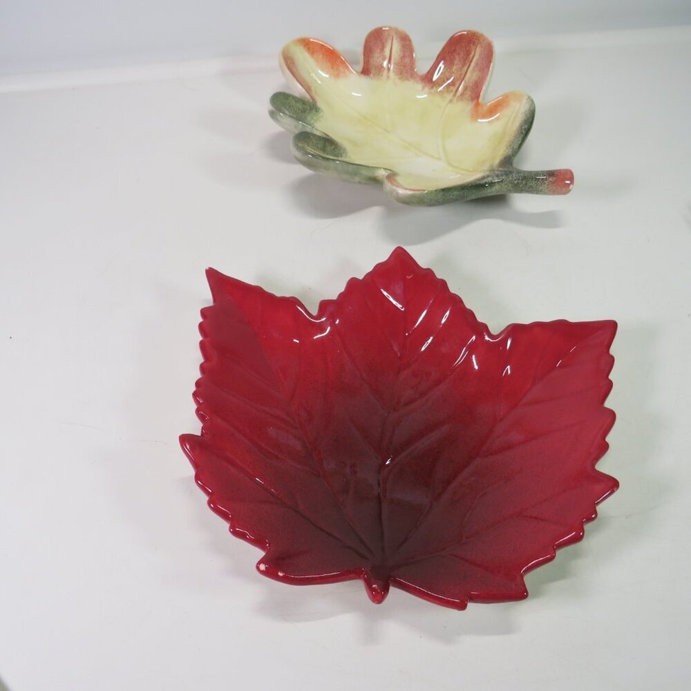 Ceramic (2) Leaf Plates